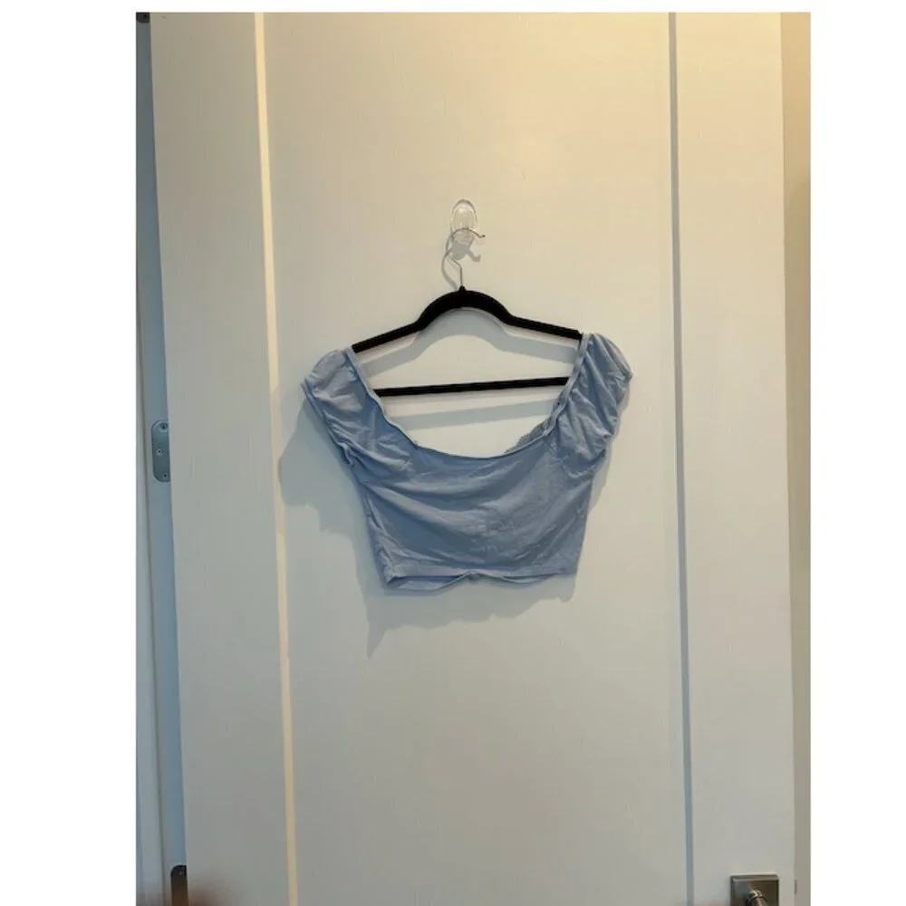 Light blue crop top - Picture 4 of 7